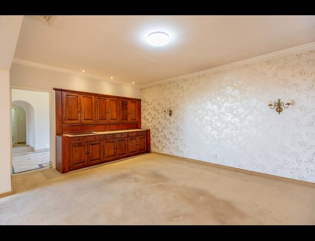 4 BEDROOM TOWNHOUSE FOR SALE IN MUSGRAVE
